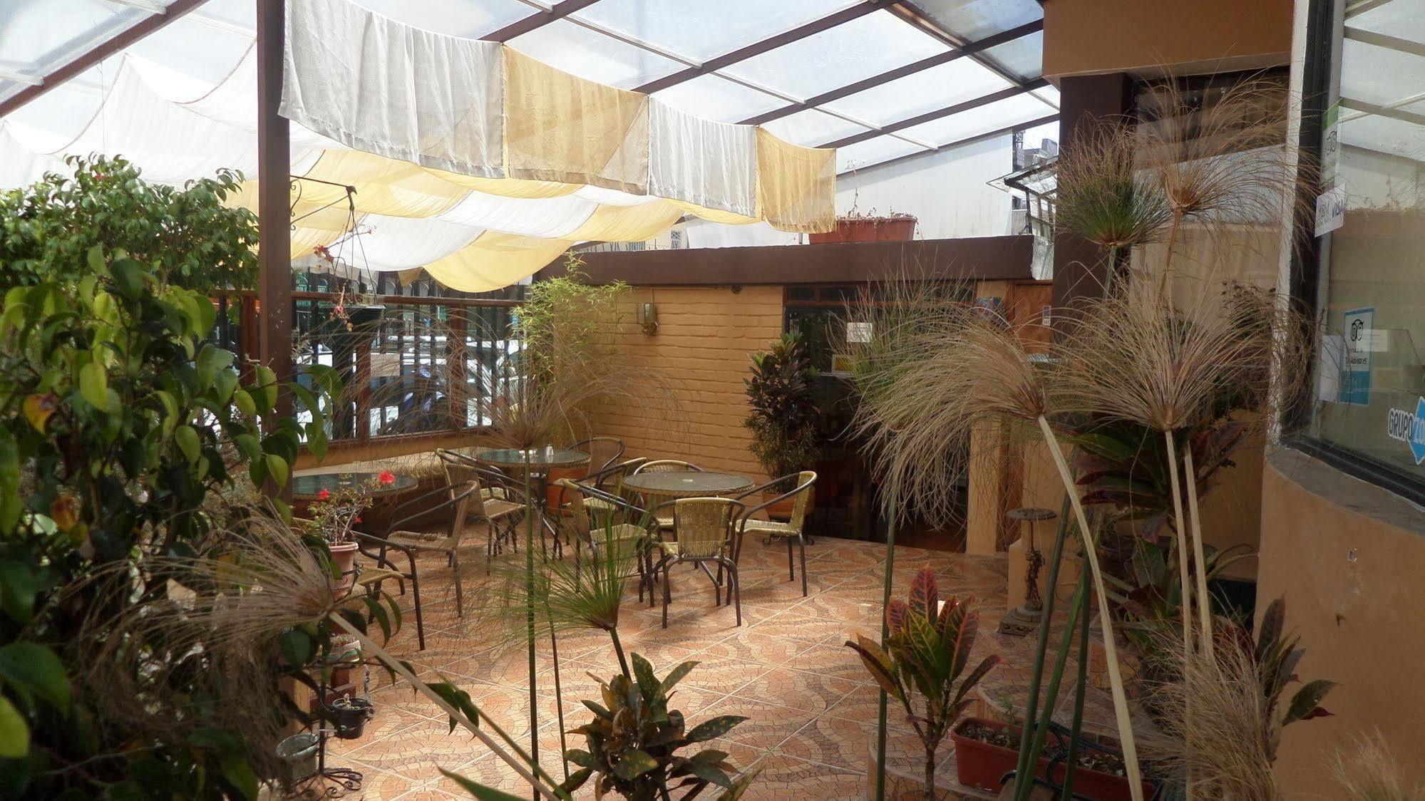 Jhomana Guesthouse Quito Eksteriør billede
