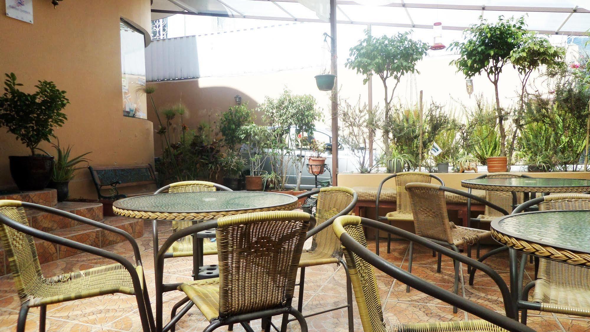 Jhomana Guesthouse Quito Eksteriør billede